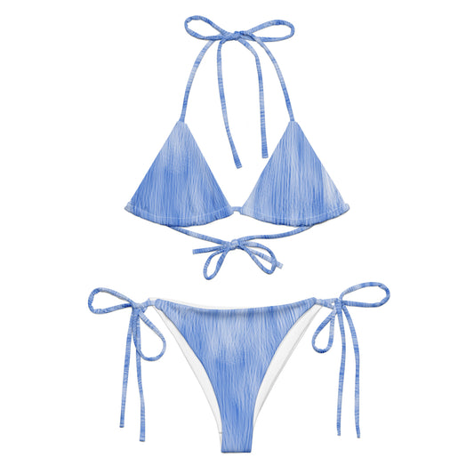 Bikini aus recyceltem Stoff mit hellblauen Schnürsenkeln